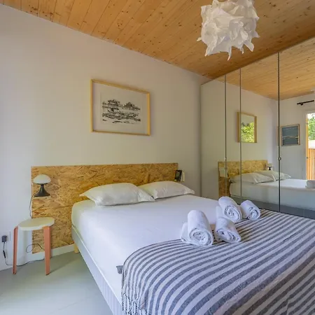 Wood House - Maison Bois Atypique A Holiday home *